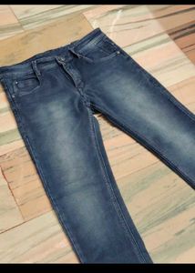 Classic Men's Blue Wash Denim Jeans