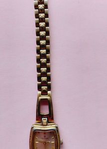 Titan women's watch | gold | vintage