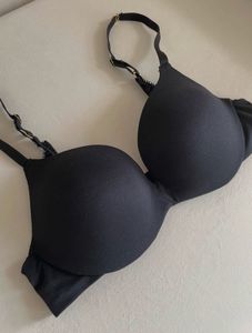 Victoria’s Secret Classic Black Push-Up Bra
