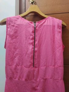Pink Sleeveless TOP💗