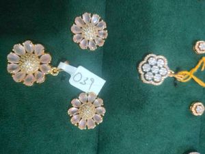Elegant Emerald &amp; Diamond Flower Jewelry Set
