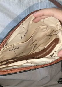 Lavie Brown Monogram Crossbody bag👜