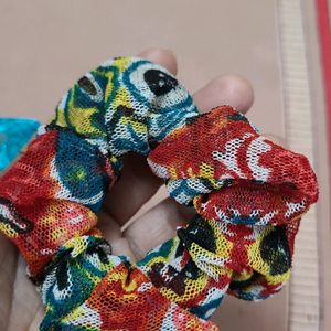 Colour stawl &amp; 2 beautiful scrunchies