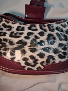Chic Leopard Print &amp; Burgundy Shoulder Bag