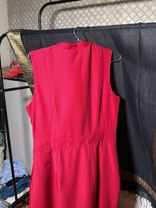 Chic Red Sleeveless Wrap Dress