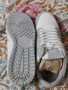Nike Sneakers - Unused Good Quality - Size 9
