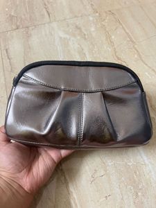 new Loreal Paris Fashion Week Cosmetic Pouch