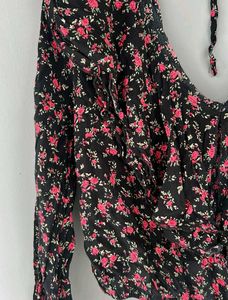 Forever 21 Floral Print Ruffle Blouse