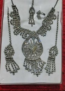Sparkling Rhinestone Jewelry Set