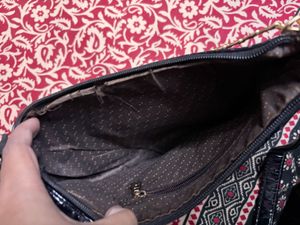 Chic Black Croc Embossed Bag - 🇹🇭 Thail