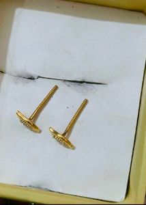 18 carat pure gold stud#fixed price