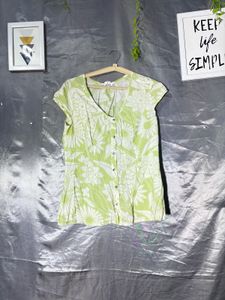 Retro Floral Print Button-Up Top