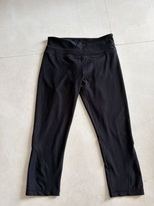 Black workout leggings