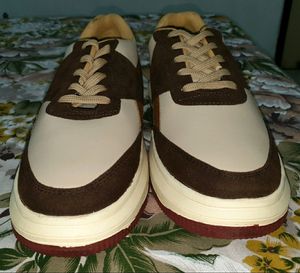 The Aurous Leo Laceup Sneakers - Brown Edition