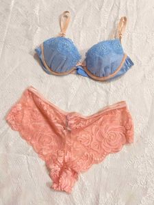 coquette lace dream bra 🦢