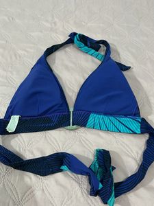 Stylish Tropical Print Bikini Top