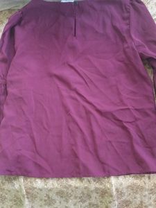 Chic Plum Blouse with Puffed Sleeves