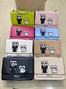 SLING BAG