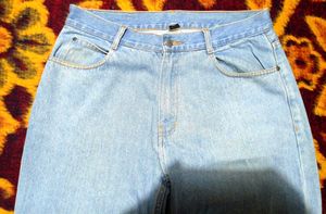 vintage 1990's Baggy Light Wash Jeans