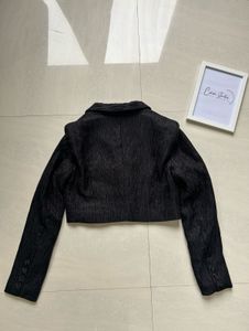 satin collar Cropped Blazer