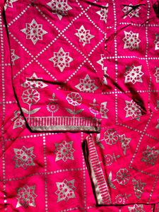 Elegant Red &amp; Gold Kurta