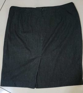 Classic Pencil Skirt