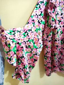 Beutiful Flaws Design Top