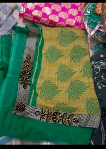 Beautiful Leaf Print Saree