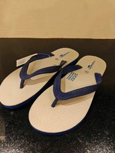 FRISBEE blue flip flops