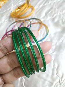 चूड़ियाँ - Set of Multicolour🌈