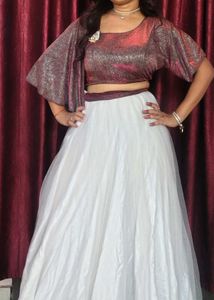 🔥🔥🤍Sparkling Crop Top & Skirt Set