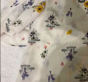 White Floral Bell Sleeve Top