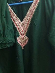 Elegant Green Kurta Set with Red Dupatta
