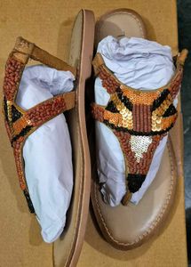 Branded women Beaded Fox Design Sandal in siz