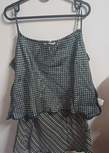 Chic Sleeveless Striped Top