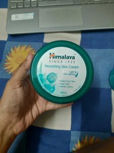 Himalaya Nourishing Skin Cream 200ml