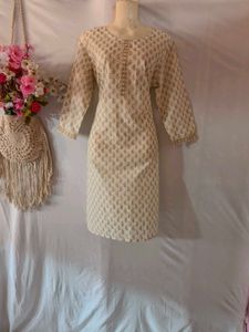 Elegant Off-White Printed Cotton Kurti