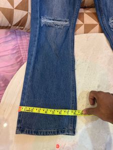 Distressed Wide Leg Jeans