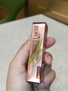 Lakme 9to5 Priming Matte Lipstick