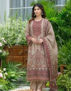 Pakistani Embroidered Kurta Set