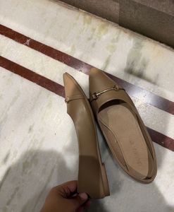 Nude Pointed Toe Flats