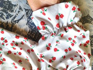Cute Floral Print Cropped Top