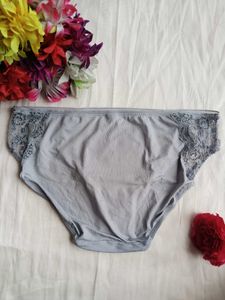 Comfortable Lace Trim Briefs