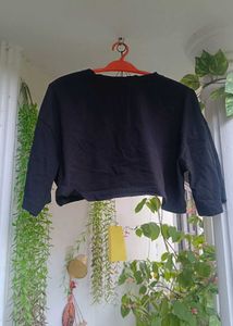Graphic Print Cropped T-Shirt