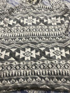 Geometric Print Zip-Up Hoodie