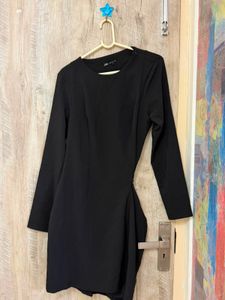 Chic Black Long Sleeve Dress