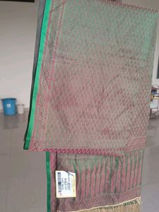 Elegant shiny Nalli silk stole/ dupatta