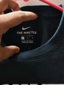 Nike T-Shirt