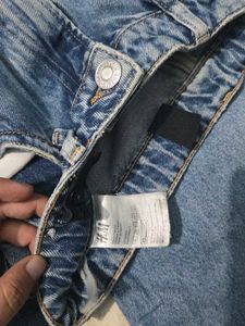Light Wash straight Leg Jeans