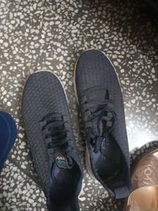 Stylish Black Sports Shoes for women